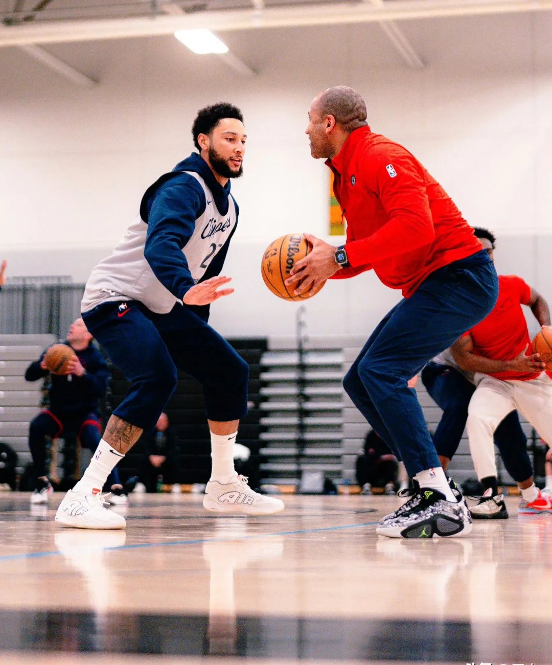 九游体育 -美国大使馆凌晨遭轰炸