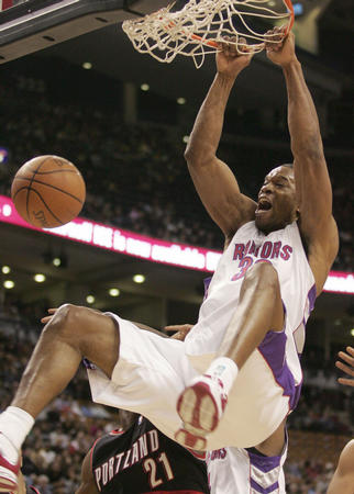 九游网页版 -包含从今晚多伦多猛龙复出首秀到转会期尼斯调整名单以备德国杯，清晨波特兰开拓者手感冰凉的词条